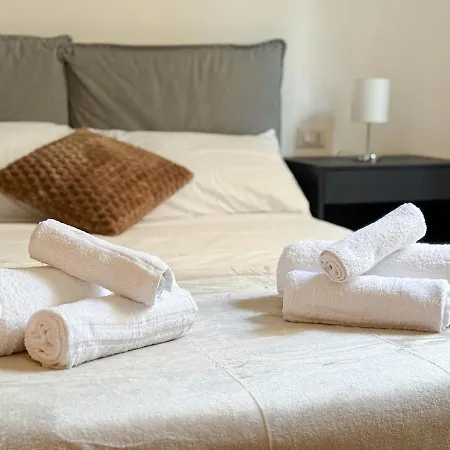 Luxury Penthouse - 5 Min To Duomo 2 * Milano