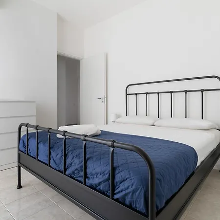 Guesthost - Cimiano M2 Cosy