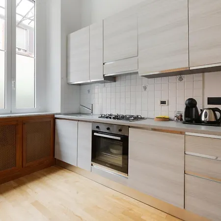 Apartment Guesthost - Cosy Lodi M3 Subway Yellow Line Mailand