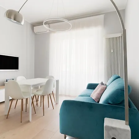 Guesthost - Cozy & Bright Apartment *