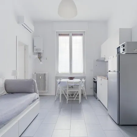 Appartement Guesthost - Bright Isola - Milaan