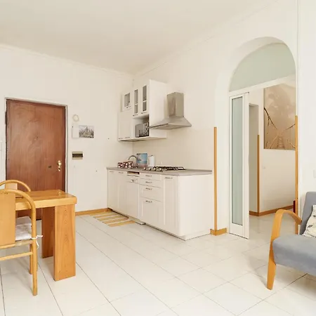 Apartment Guesthost - M2 Agostino Romantic