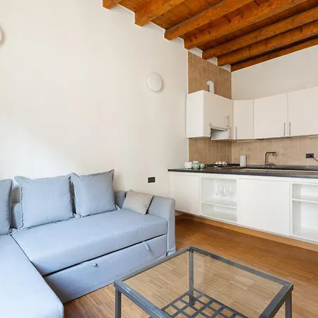 Guesthost - San Michele Del Carso Cozy Apartment