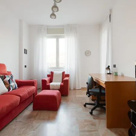 Apartment Guesthost - Milano- Lorenteggio Balcony Milan