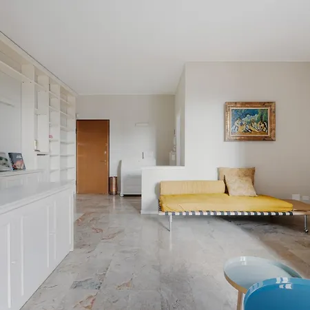 Guesthost - Naba Elegant & Spacious With 3 Balconies Apartmán Milán