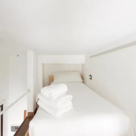 Appartement Guesthost - With Wifi & Ac- Calvairate Milaan