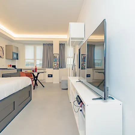 Guesthost - Cosy Milano- Buenos Aires & Loreto Apartmán *