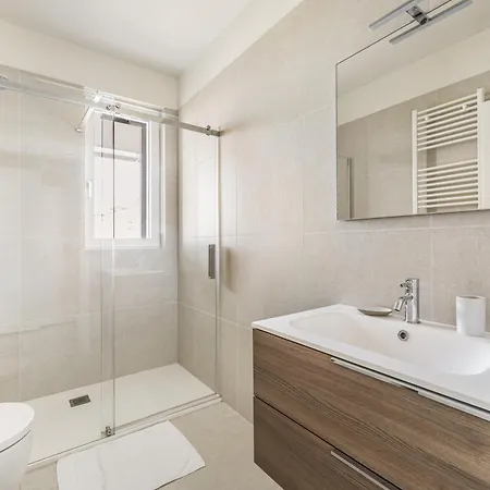 Apartamento Guesthost - Brand New Renovated Terrace *