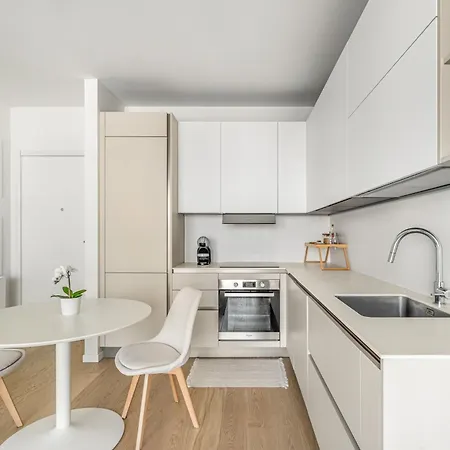 Apartamento Guesthost - Brand New Renovated Terrace *