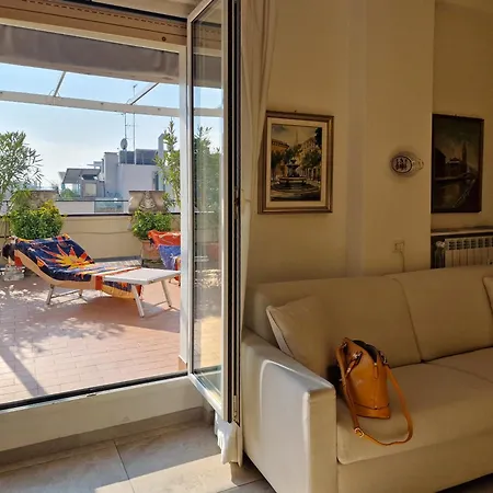 Pier's House - Attico A 3 Chilometri Dal Centro *