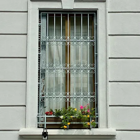 Naviglio Grande Zona Tortona דירה