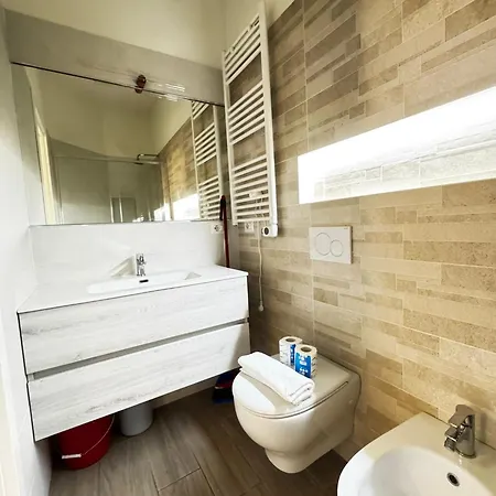 Kibilu - Via Padova 85 *