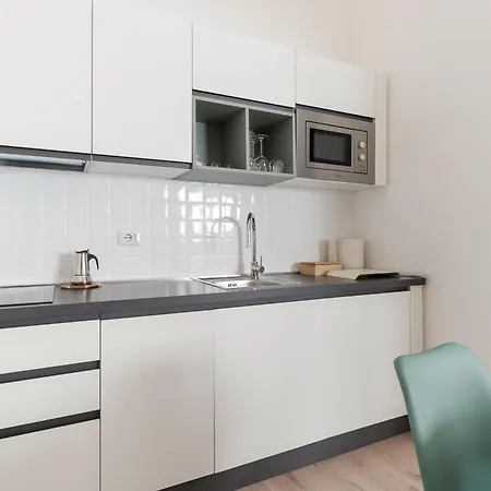 Appartement Guesthost - Bright Navigli Milan