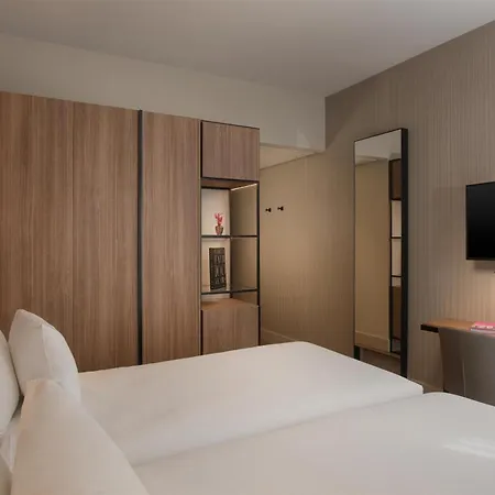 Nh Corso Buenos Aires 호텔 4*