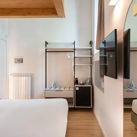 Relstay - Amendola 4* Milán