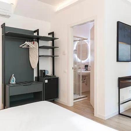 Relstay - Amendola 4* Milán