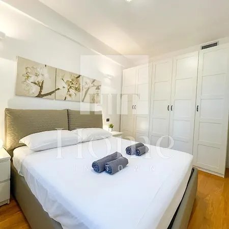 In Town - - Porta Nuova District Apartman