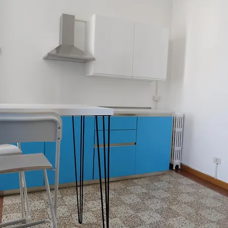 House - 5 Minuti Dalla Metropolitana Appartement *