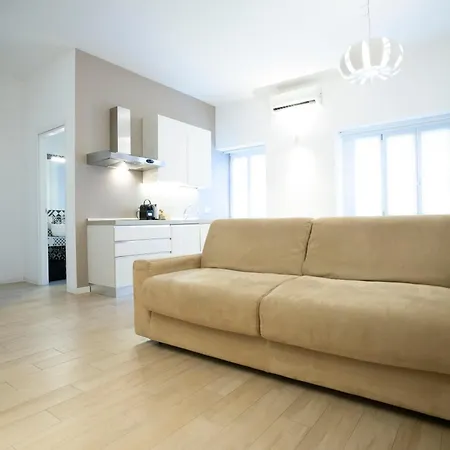 5min Navigli- Duomo-metro- Ac-fashion District Διαμέρισμα