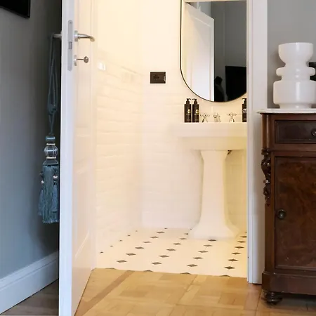 Apartament Comecasa Sforza Chic -10 Min Walk From Duomo Mediolan