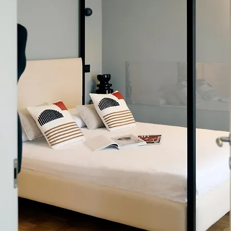 Comecasa Sforza Chic -10 Min Walk From Duomo Apartament