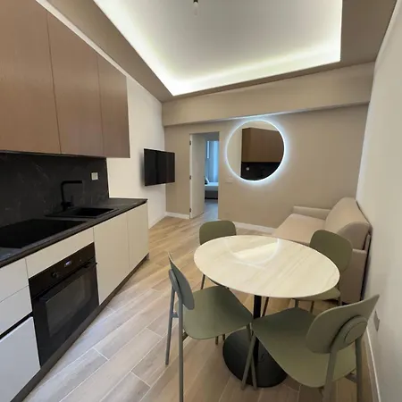 Michelangelo Moscova Golden House * ميلان