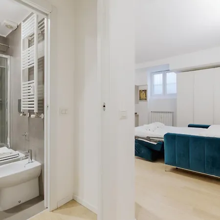 Inama - Eleganza Minimal Tra Studi E Politecnico Milan