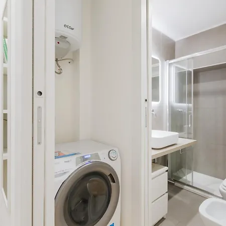 Inama - Eleganza Minimal Tra Studi E Politecnico