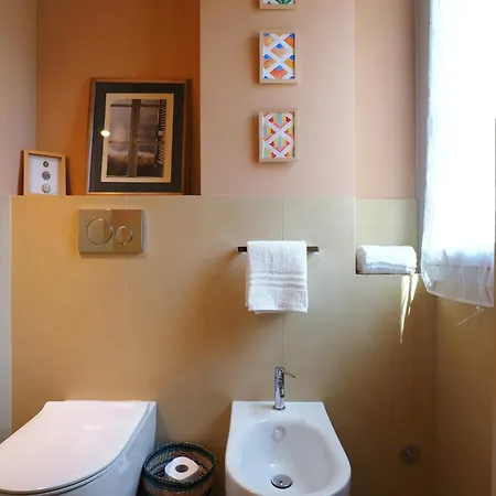 Charming Two Bedroom - Navigli Apartment *
