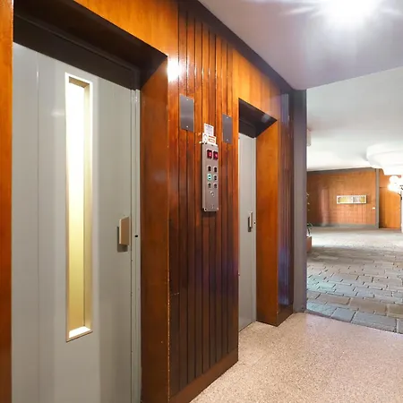 Charming Two Bedroom - Navigli Apartment