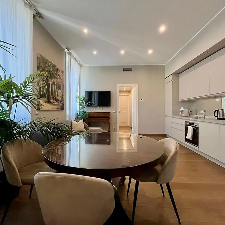 شقة Il Glicine - Luxury Urban Oasis ميلان