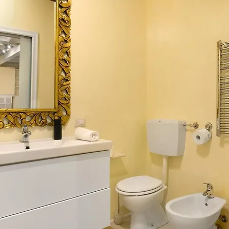 Apartment Junior Milano- Quiet And Comfort