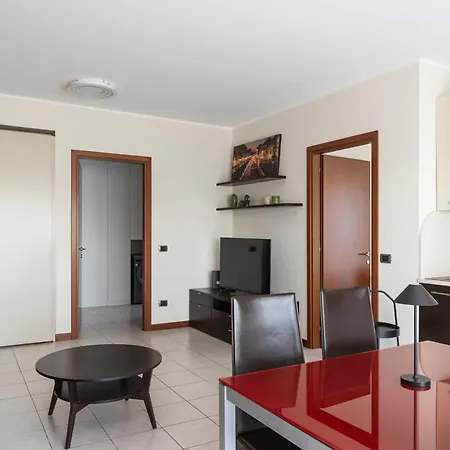 Youhosty - Citylife Terrace On The Park Apartman