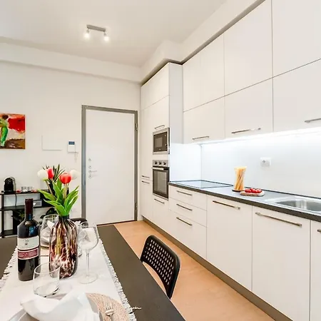 Essence Design Милан