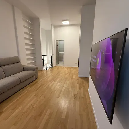 Chic Loft In Porta Venezia Сasa de vacaciones Milán