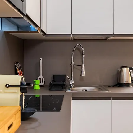 Cozy Retreat With Laundry & Smart Tv Milánó