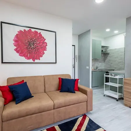 Abetone 6 - The Red - B Daire Milano