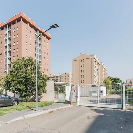 Guesthost - Chiesa Rossa Comfy * Milano