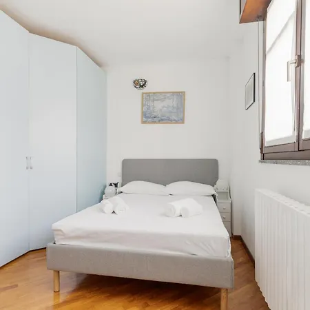 Guesthost - Chiesa Rossa Comfy * Milano