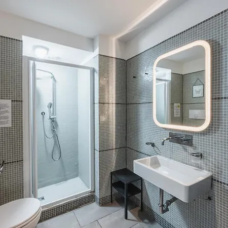 Navigli Area - Urban Oasis In Design Courtyard * Milan