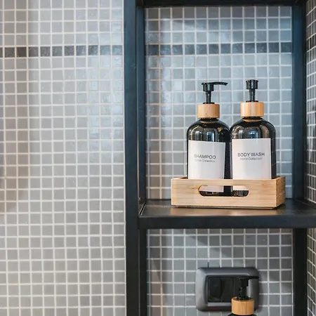 Navigli Area - Urban Oasis In Design Courtyard