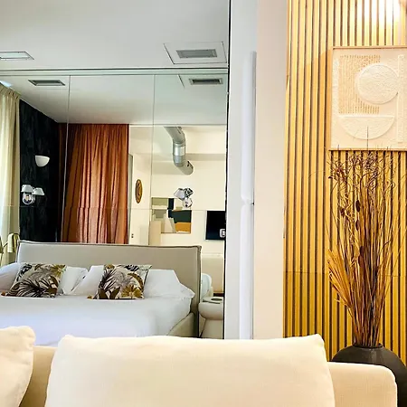 Intomilan I Design In Vittorio Emanuele * Milano