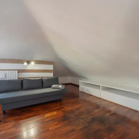 I-host - Rogoredo 21 *