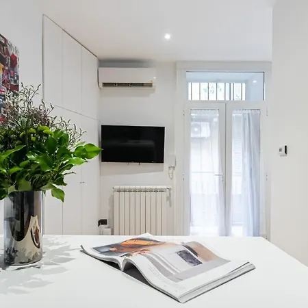 Italianway Easy - Porta Ticinese 78 B Apartamento Milão