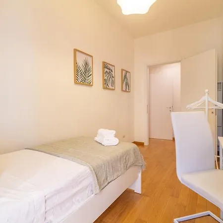 Апартаменты S&m - Casa Taras Maciachini M3 *