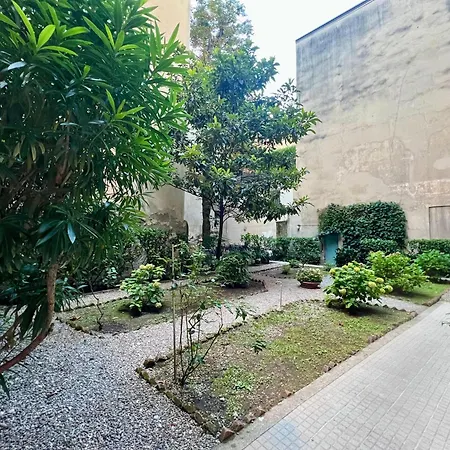 Mora Historic Center, Διαμέρισμα *