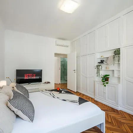 The Dreamers Mansion - Ticinese Bocconi Area *