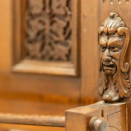 Duomo 7 Min - Historic Luxury 3 Bedrooms With Parking