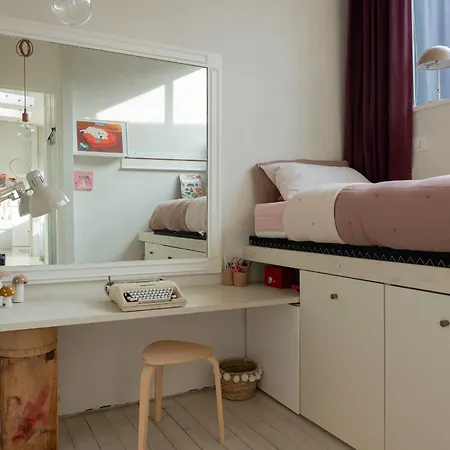 Appartement Quite Rooftop Loft In Navigli Area Milaan