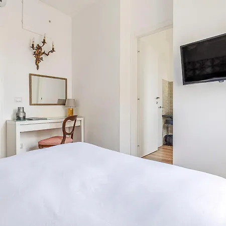 Luminoso Bilocale In Porta Garibaldi